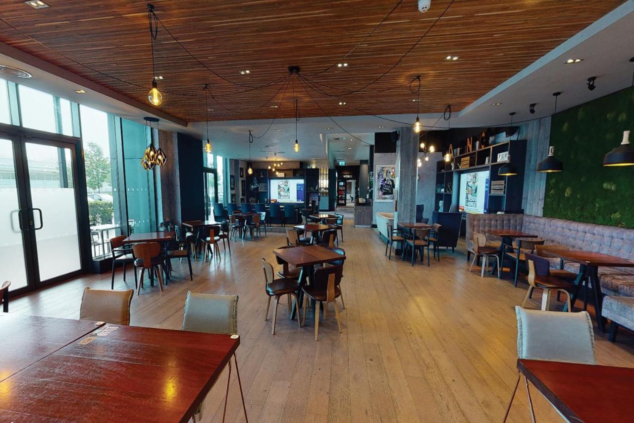 Village Hotel Solihull Buitenkant foto