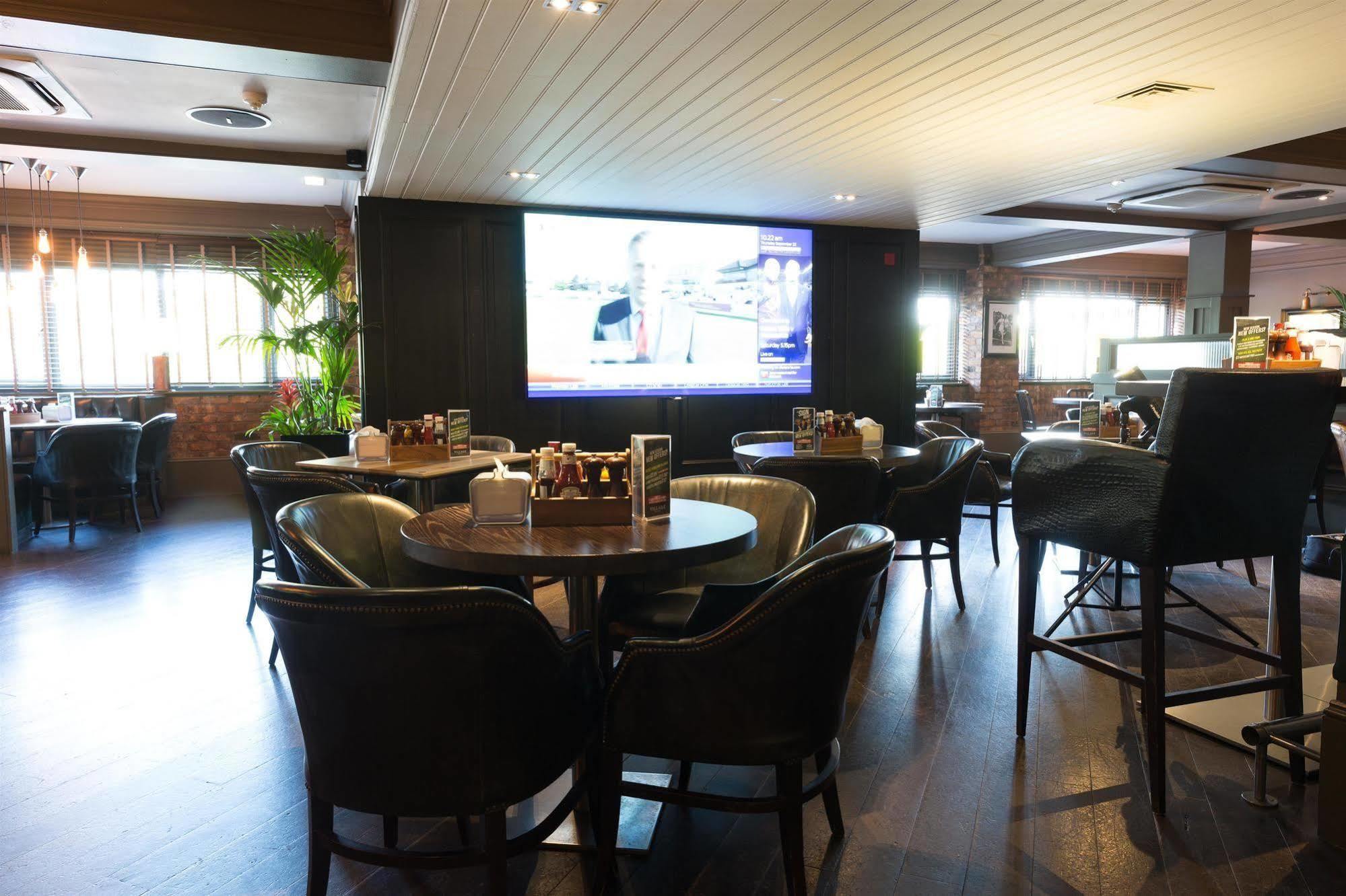 Village Hotel Solihull Buitenkant foto